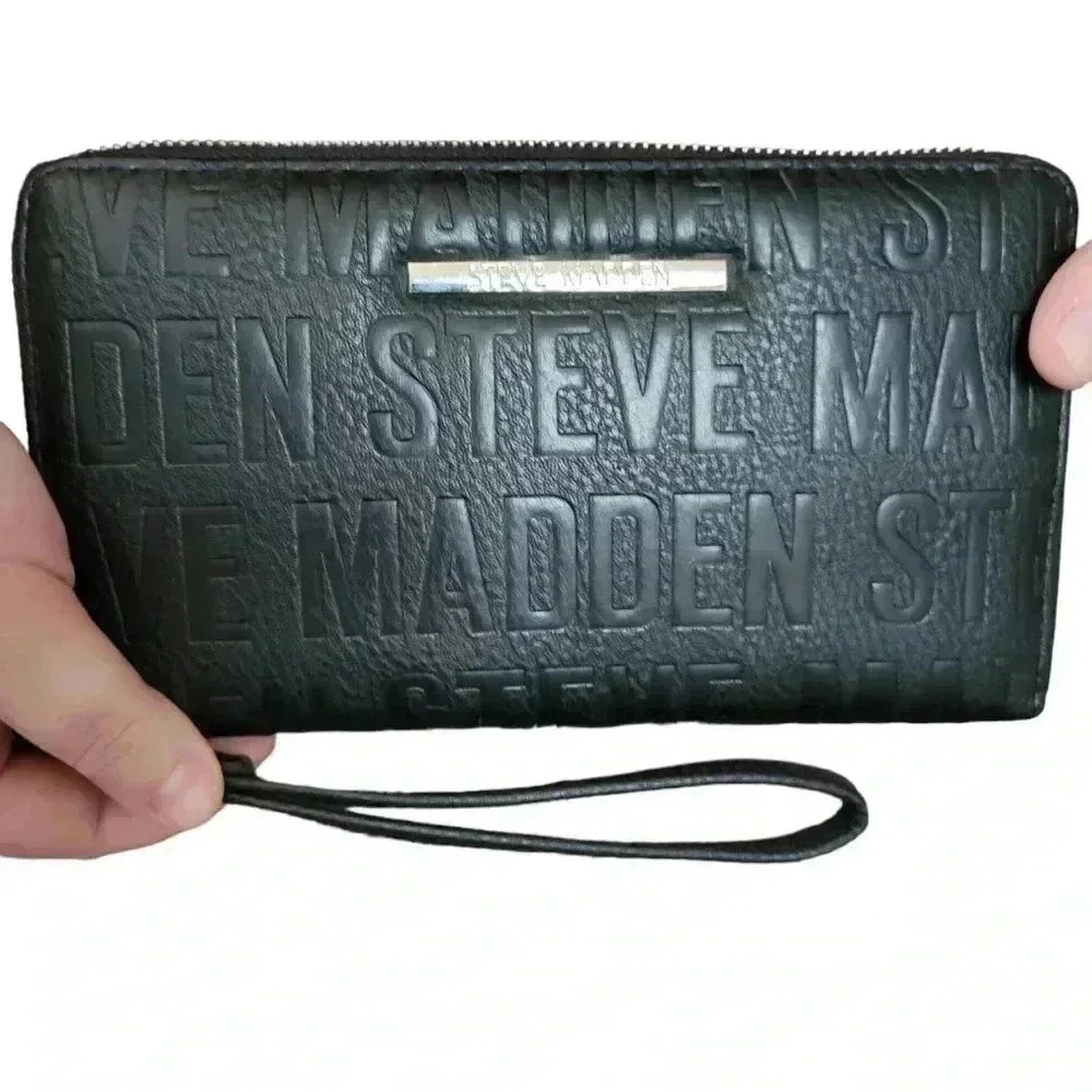Steve Madden Wristlet NWOT